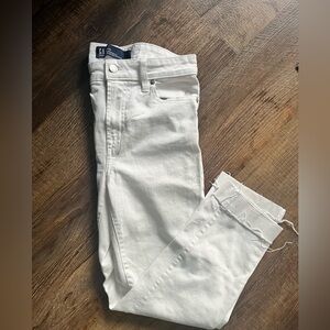 Gap Cropped Jeans